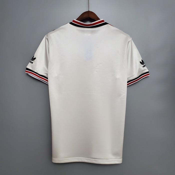 Retro 1985 Manchester United white