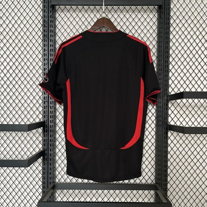 Retro Manchester United adidas black