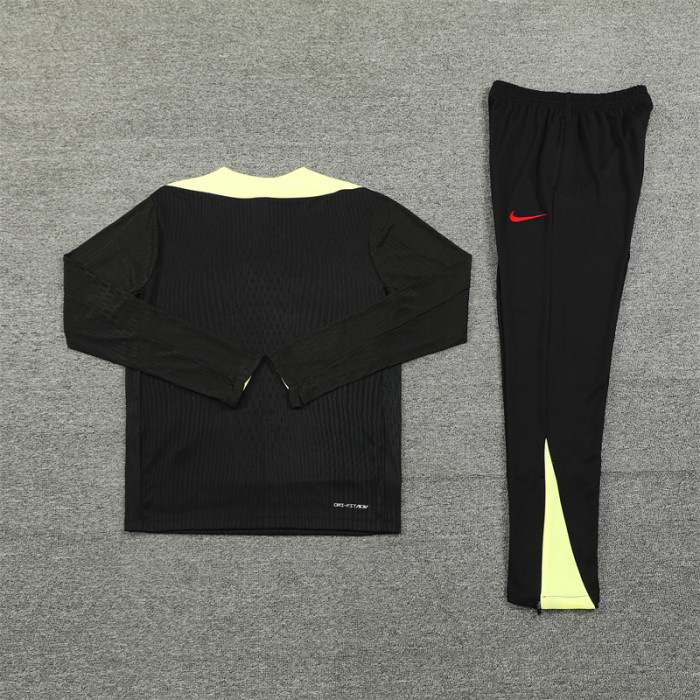 24/25 Liverpool kids training suit black