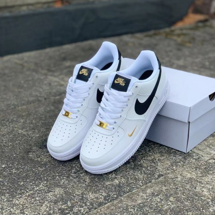 Nike Air Force 1'07 Essential