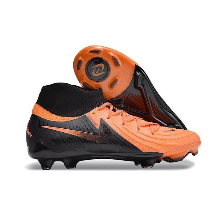 Nike Phantom Luna FG football boots