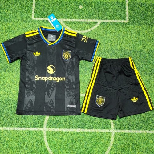 25/26 Manchester United third kids kit