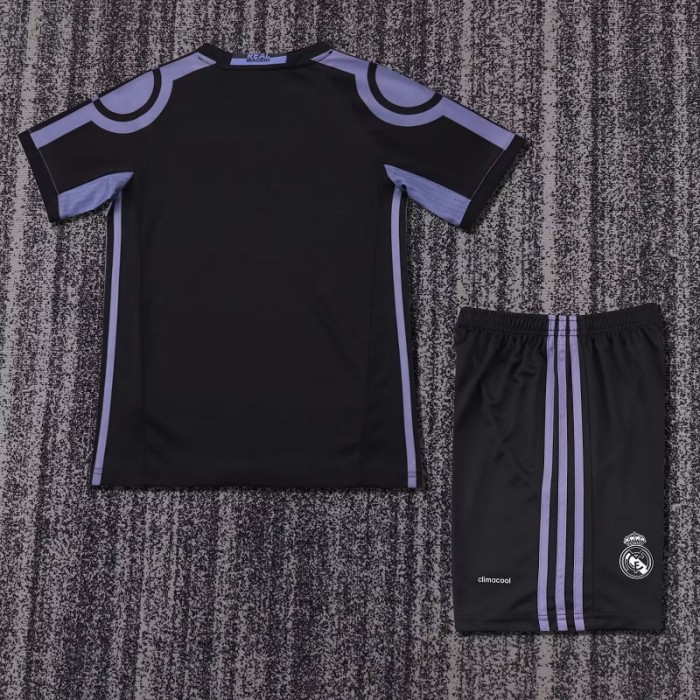 16/17 Retro Real Madrid third kids kit