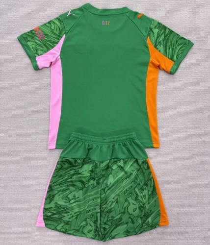 25/26 Manchester City goalkeeper  Adult Set  green