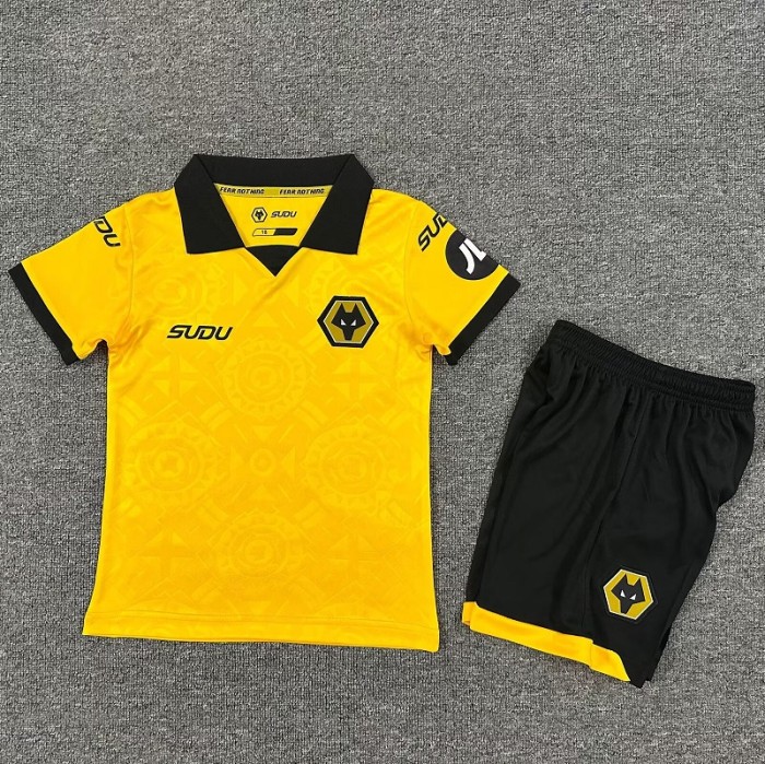 25/26 Wolverhampton Wanderers home kids kit