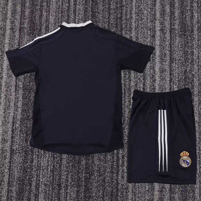 Retro 04/05 Real Madrid Away kids kit
