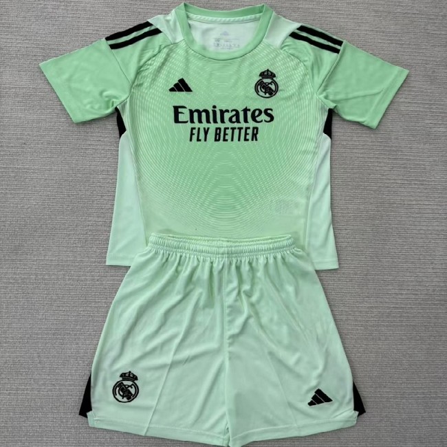 25/26 Real Madrid goalkeeper kids kit