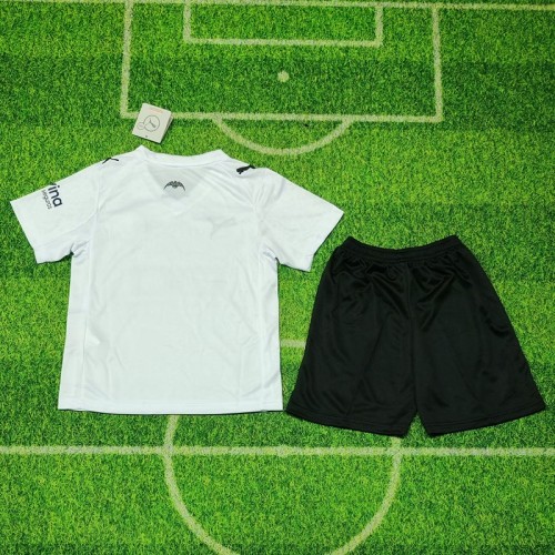 25/26 Valencia home kids kit