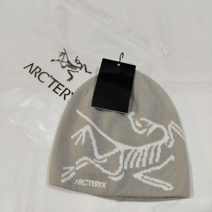 ARC'TERYX hat