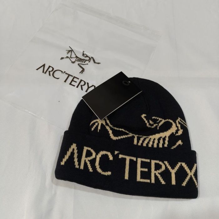 ARC'TERYX hat