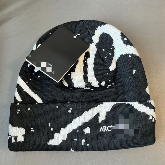 ARC'TERYX hat