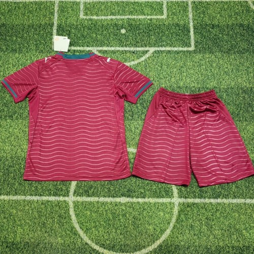 25/26 Portugal home kids kit