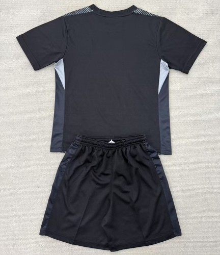 25/26 Atletico Madrid goalkeeper Adult Set