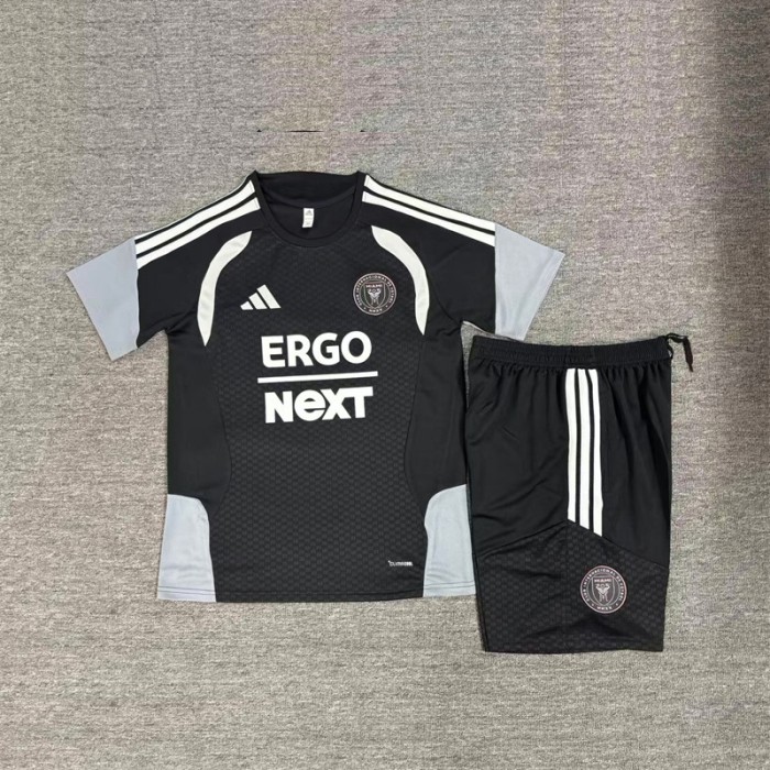 26/27 Miami short sleeved  Adult training suit black