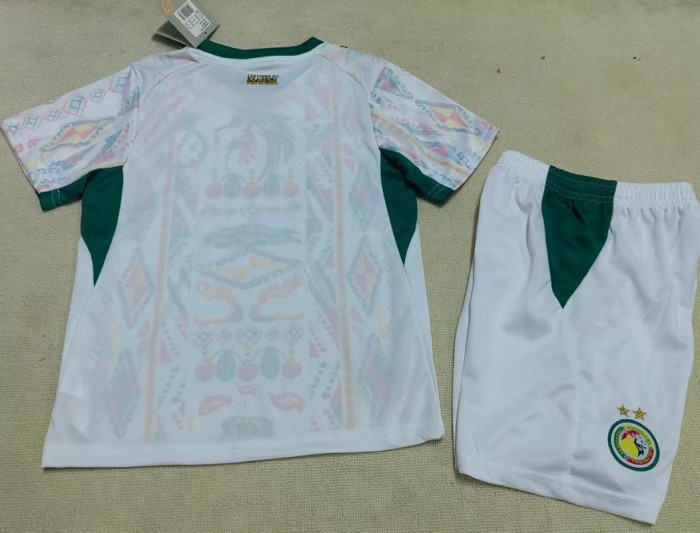 26/27 Senegal home kids kit