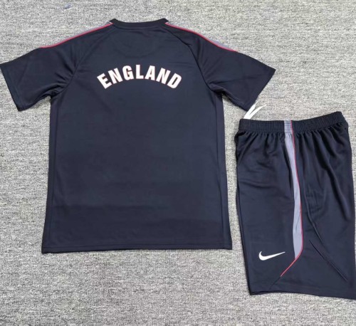 26/27 England short -sleeved training suit
