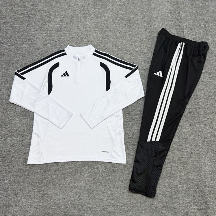26/27 Adidas kids training suit white
