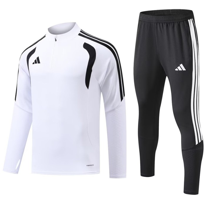 26/27 Adidas kids training suit white
