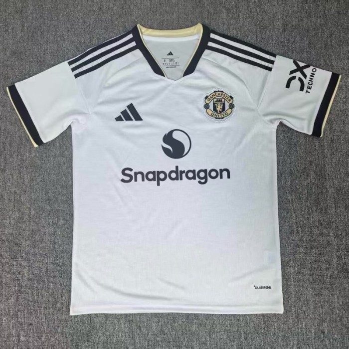26/27 Manchester United third football jersey