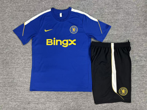 26/27 Chelsea short sleeved Adult training suit blue