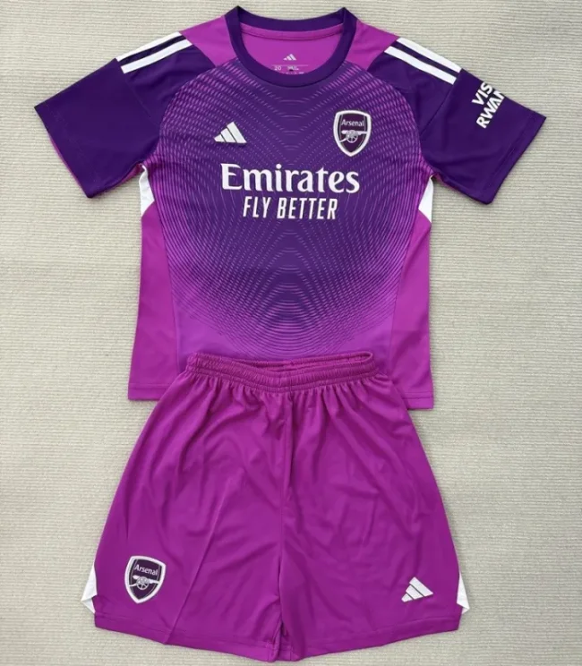 25/26 Arsenal goalkeeper Adult Set