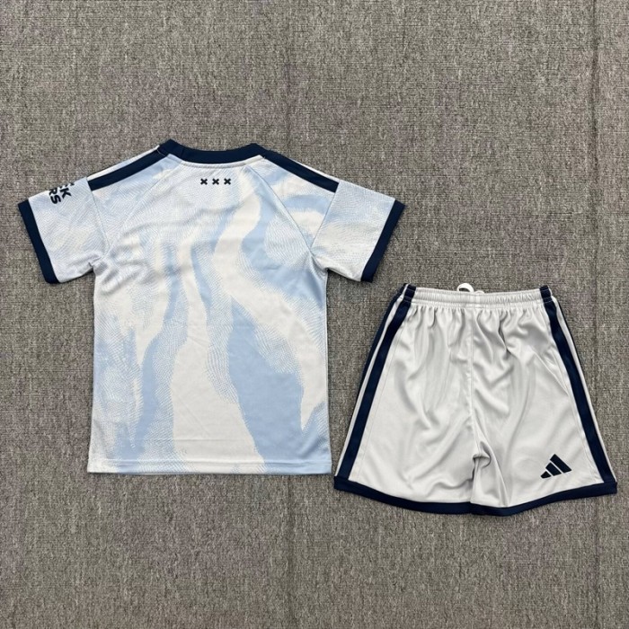 26/.27 Ajax third kids kit