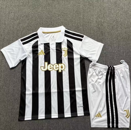 26/27Juventus home kids kit