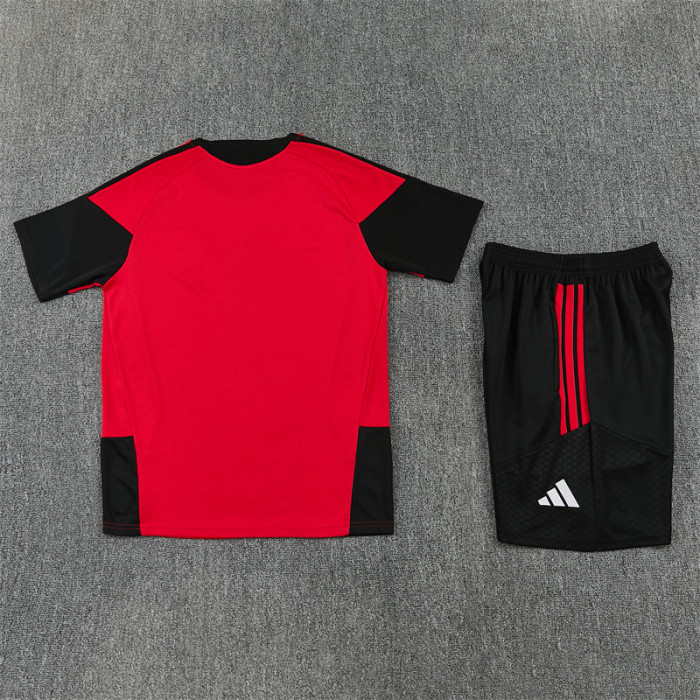 26/27 Manchester United Short sleeve training suit red