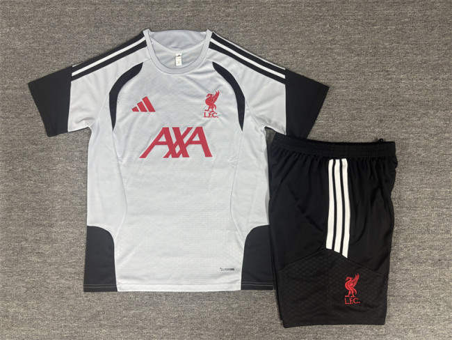 26/27 Liverpool Short sleeve training suit