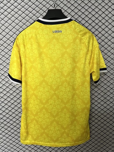 26/27 Leeds United away football jersey
