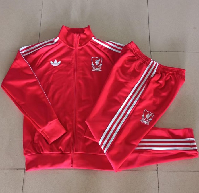26/27 Liverpool Adult jacket red
