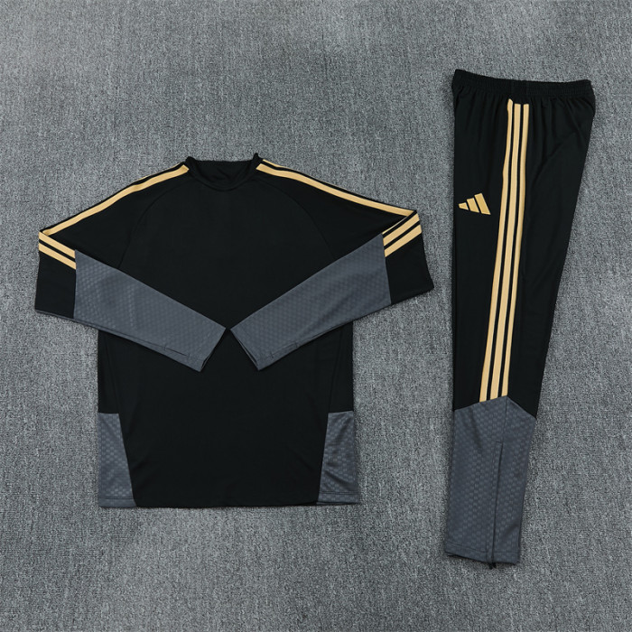 26/27 Juventus adult training suit black