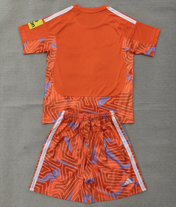 26/27 Newcastle United goalkeeper kids kit orange