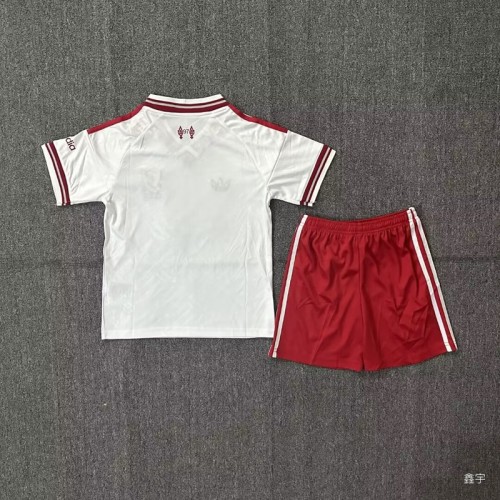 26/27 liverpool Away kids kit