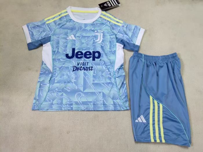 Last season kids kit