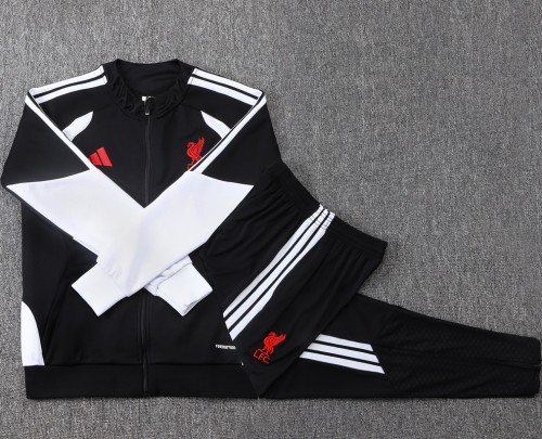26/27 Liverpool Adult jacket black