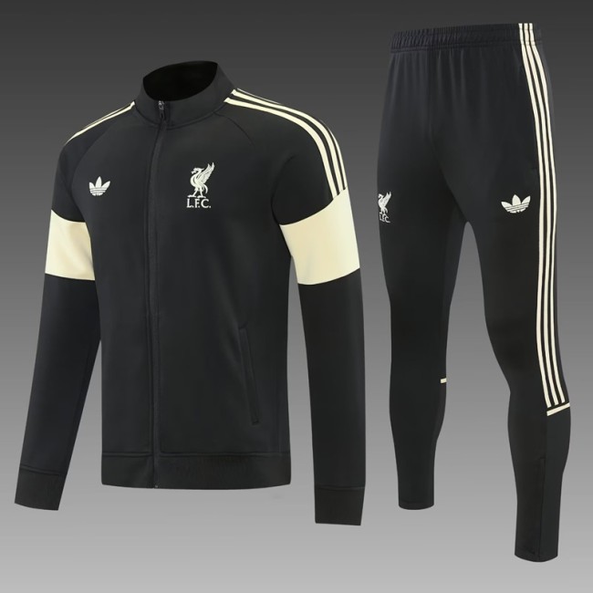26/27 Liverpool Adult jacket black