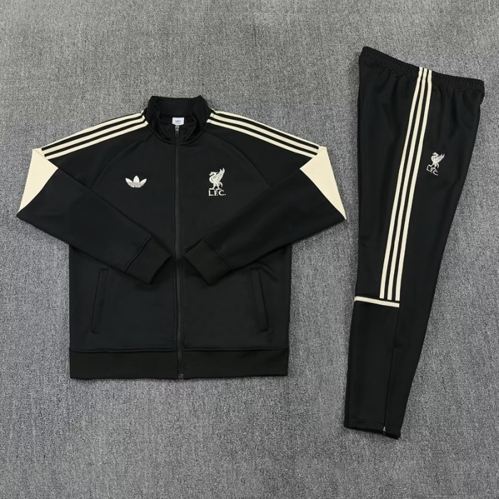 26/27 Liverpool Adult jacket black