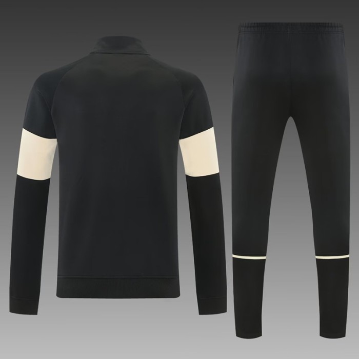 26/27 Liverpool Adult jacket black