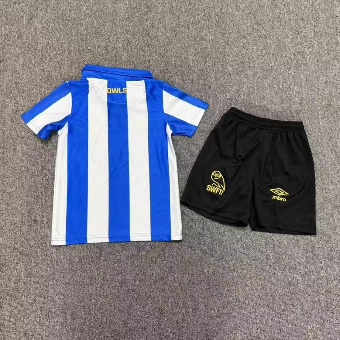 26/27 Sheffield Wednesday home kids kit