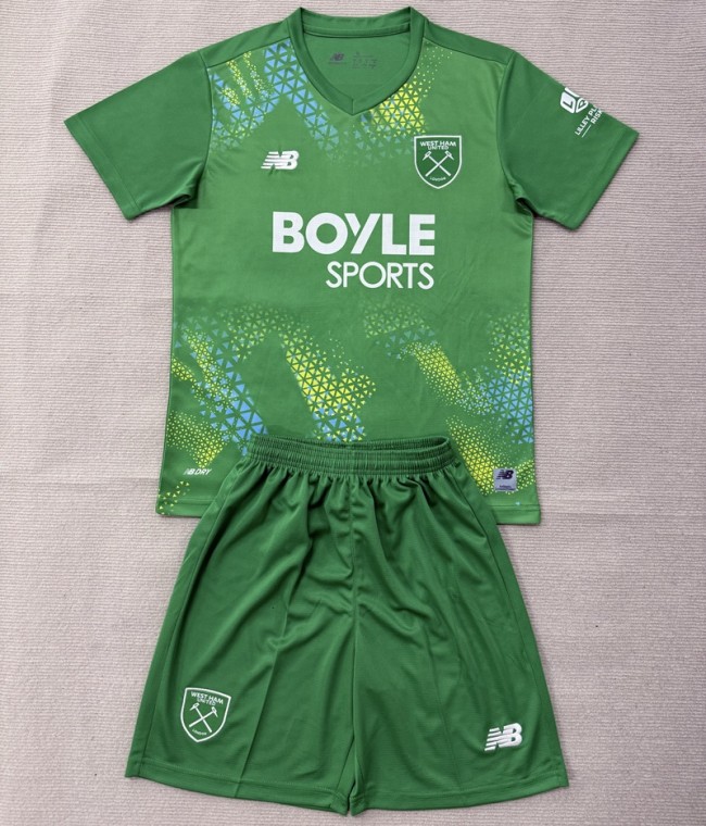 26/27 West Ham United goalkeeper Adult Set