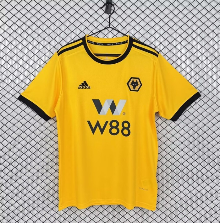 Retro 18/19 Wolverhampton Wanderers home football jersey