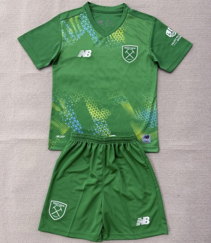 26/27 West Ham United goalkeeper kids kit green