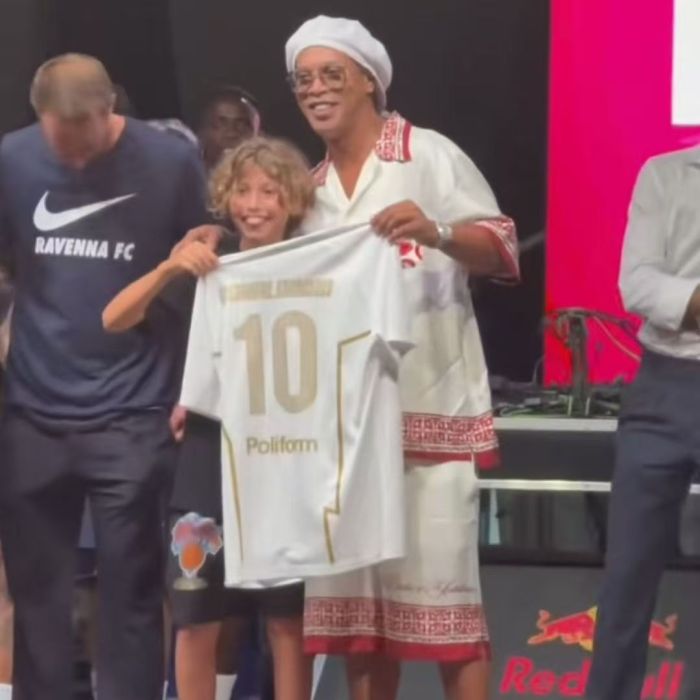 26/27 Ravenna Commemorative football Jersey Ronaldinho