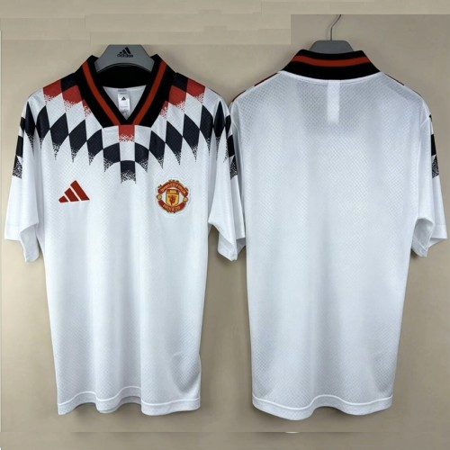 26/27 Manchester United Retro Special Edition white