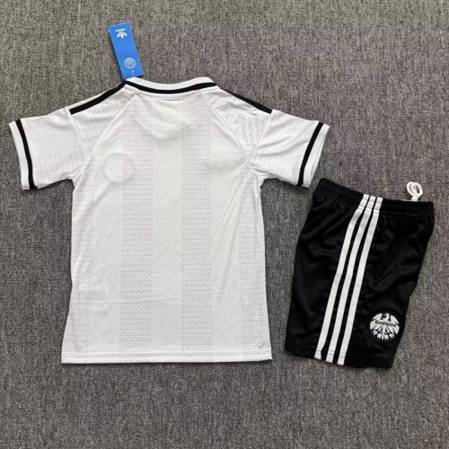 26/27 Frankfurt Away kids kit