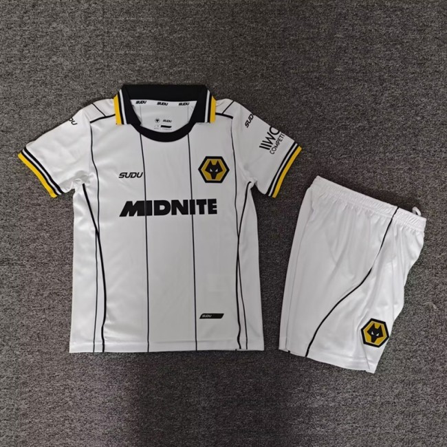 26/27 Wolverhampton Wanderers Away kids kit