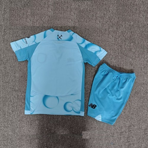 26/27 West Ham United third kids kit