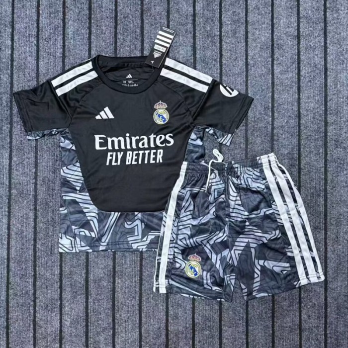 26/27 Real Madrid goalkeeper kids kit black