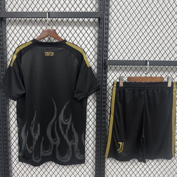 26/27 Juventus third Adult set